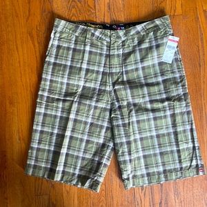 Quicksilver board shorts nwt size 36 100% Cotton